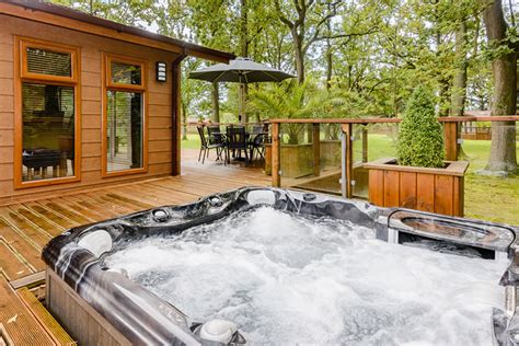 Log Cabins And Lodges With Hot Tubs Near Manchester Best