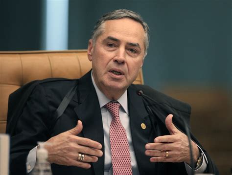 Barroso Nega Que STF Cubra Despesas De Ministros Em Viagens Mas