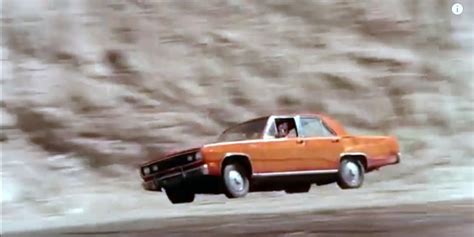 DUEL: A PLYMOUTH VALIANT VS PETERBILT 1971 TV MOVIE MISMATCH ...