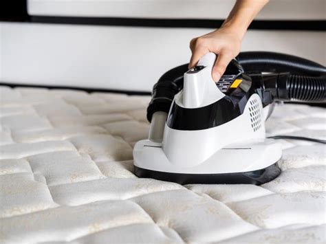 How To Clean A Mattress Best Way To Deep Clean Your Mattress Hgtv