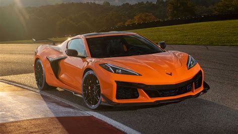 2023 Chevrolet Corvette Z06 First Drive Review: Detroit’s Ferrari ...