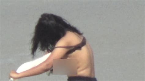 Indian Desi Very Beautiful Lady Fully Nude River Bath