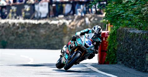 Tourist Trophy Dunlop Vola A 130 Mph Di Media In Supersport E Vince