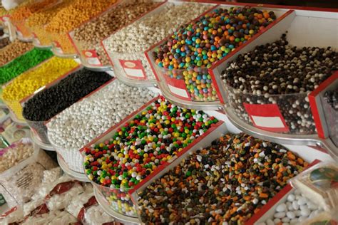 Customer stunned after opening travel-sized candy package: 'I just ...