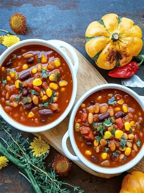 Delicious Vegan Three Sisters Chili for Cozy Comfort Evenings