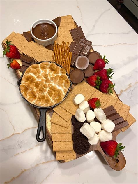 Smores Charcuterie Board Sweet Snacks Recipes Yummy Food Food Recipies