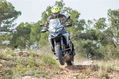 Cursos de conducción Motos Trail Madrid