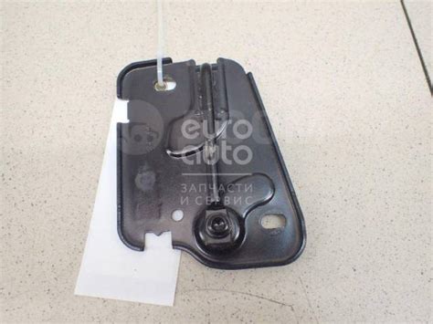 Купить Ответная часть замка капота Audi A3 8V 8V0823185C в Санкт ...