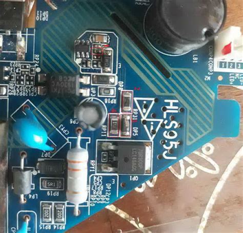 BRAVIS LED-32G5000+T2 помогите опознать елементы