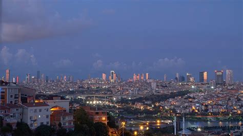 Istanbul Skyline : r/Turkey