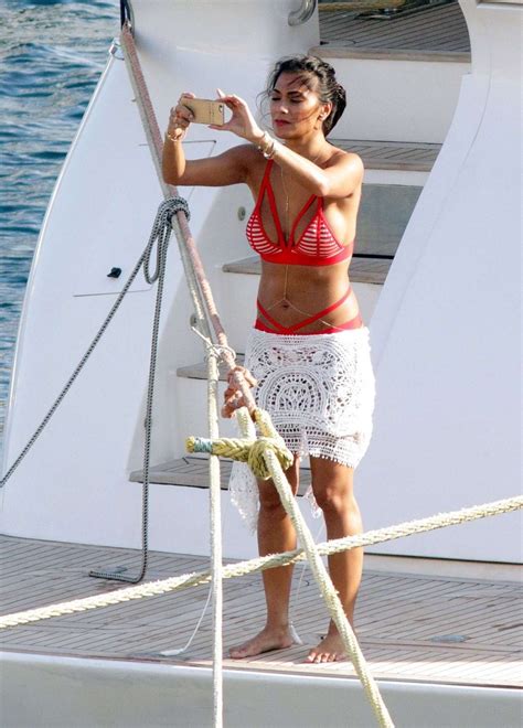 Nicole Scherzinger In Bikini On A Yacht In Mykonos Hawtcelebs 31354