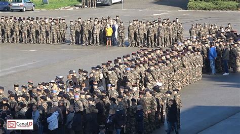 Draguignan Hommage Des Ecoles Militaires Fr Res D Armes Morts