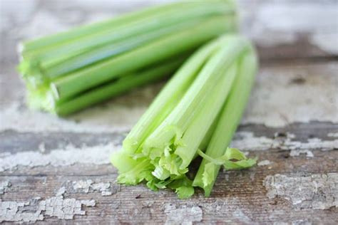 Celery| nutrition facts and health benefits of celery