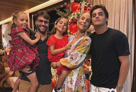 Filho de Ivete Sangalo pede ajuda para encontrar cachorrinha da família