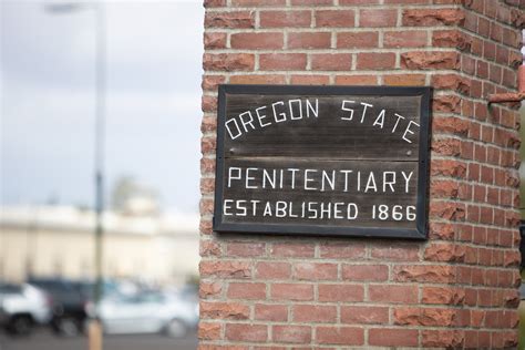 Officials explain how to use the Oregon prisoner search 8