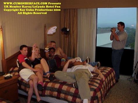 055 Karen And LaCynda In The Hotel 1020 Porn Pic