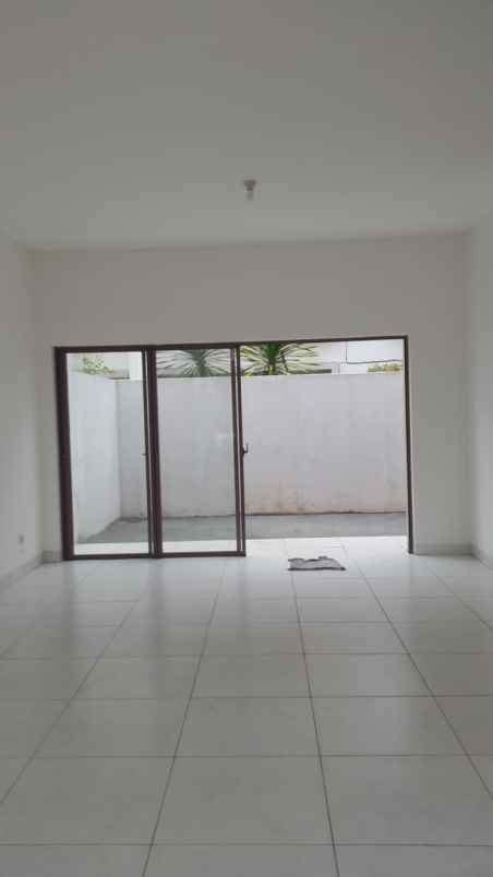 Rumah Cluster Alamanda Di Jakarta Garden City