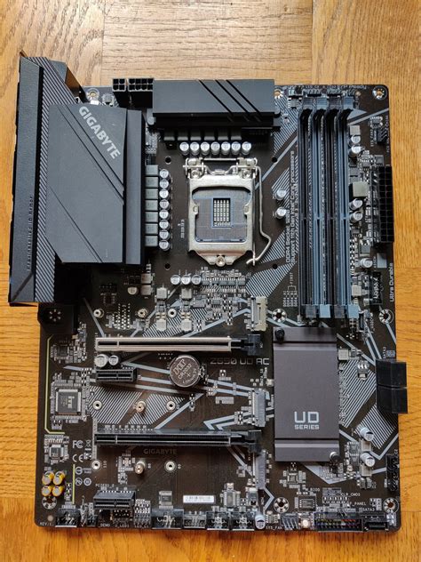 Se Produkter Som Liknar Gigabyte Z590 Ud Ac Lga 1200 På Tradera 560724699