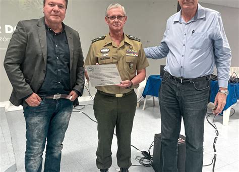 Clube De Engenharia Recebe Comandante Militar Do Norte E Professores