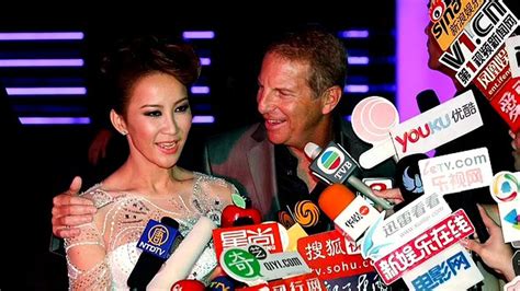 Top Potret Mesra Coco Lee Dan Suami Sebelum Meninggal Dunia Diduga