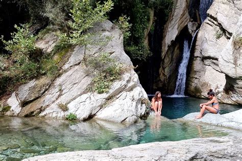 Bogove Wasserfall und Osumi Canyon Flusswanderung zur Verfügung