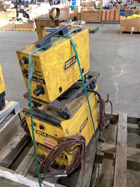 Wia Weldmatic 335 Mig Welder And Wire Feeder Auction 0040 8017622