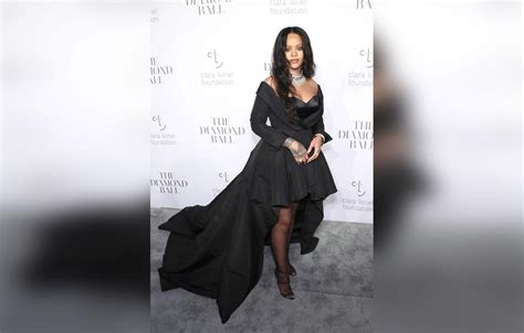 Rihanna Shows Off Her Bikini Body After Vowing To Return To The Gym