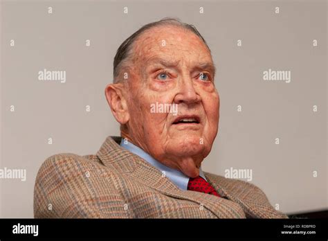 John bogle vanguard hi-res stock photography and images - Alamy