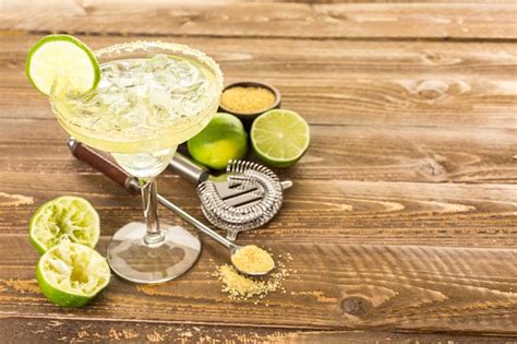 Premium Photo Classic Lime Margaritas On The Rocks