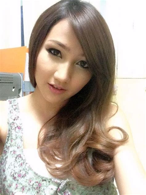 Hot girl Campuchia cực giống Anna Trương