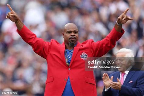 1 518 Vince Wilfork Photos And High Res Pictures Getty Images