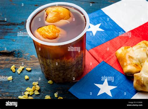 Concepto del día de la Independencia chilena fiestas patrias Plato