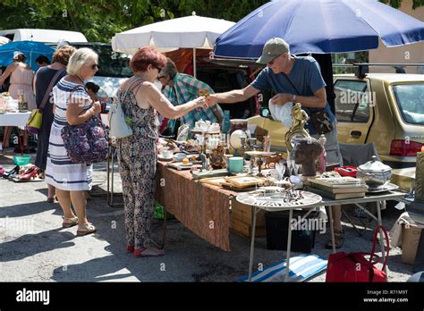 Bric Brac Market Hi Res Stock Photography And Images Alamy