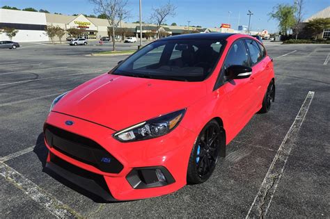 The 2018 Ford Focus RS: the Hottest Hot Hatch Ever to Come from the ...