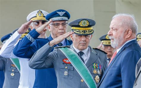 Em Evento Lula Comandante Do Ex Rcito Pede Que Tropa Respeite A