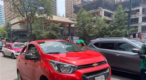 Remiten al corralón a ocho taxis por aplicación en CDMX