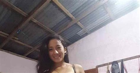 Zona De Colegialas Videos Y Fotos HOT Flaquita Putita Del Barrio Saca Su Tremendo PACK