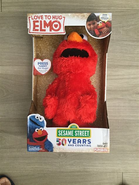 Sesame Street Love To Hug Elmo Bilingual