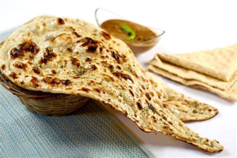 Tandoori Roti Vs Naan: Spot Main Differences (2025)