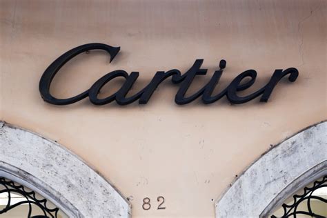 Cartier Earring Buyer Benefits From Incorrect Prices Insidehook