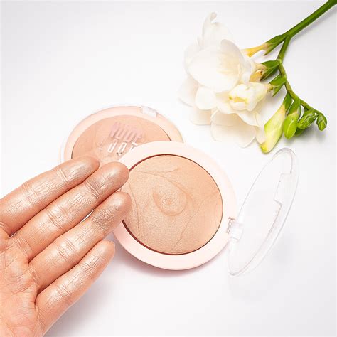 Sheer Baked Powder Nude Look Wypiekany Puder Do Twarzy Golden Rose