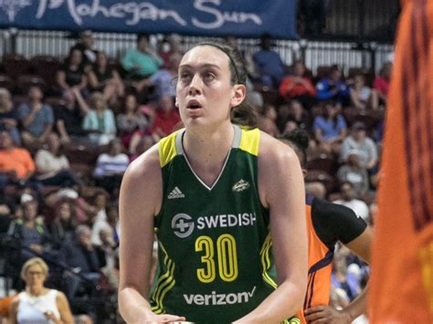 Breanna Stewart Kim Jest Wiek Wzrost Waga Partnerka Dzieci Kluby