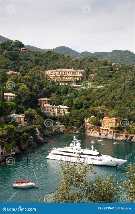 Portofino Bay, Italy stock image. Image of resort, gulf - 22239415