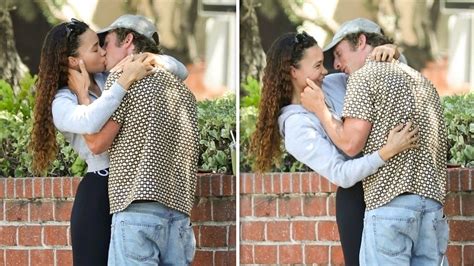 Jeremy Allen White Kisses Ashley Moore Throughout Divorce From Spouse