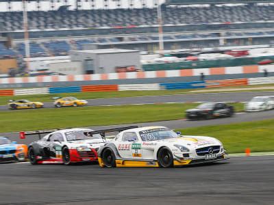 Das ADAC GT Masters Im Live Stream Wer Gewinnt Auf Dem Lausitzring