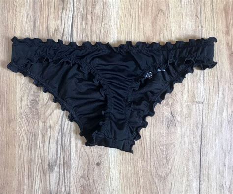 Shade Shore Bikini Bottom Women S Fashion Swimwear Bikinis Swimsuits On Carousell