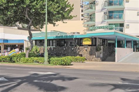 Aston Waikiki Circle Hotel | Beachfront Boutique Hotel In Waikiki