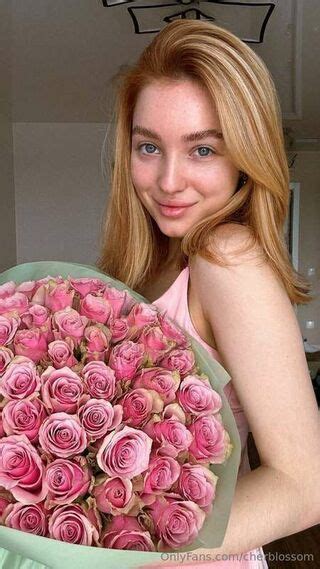 Cherry Blossom Cherblossom Chxrryxblossom Nude OnlyFans NudoStar TV