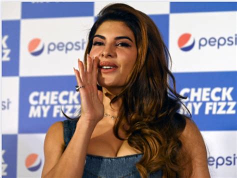 Iifa Awards Jacqueline Fernandez Knocks On Delhi Hc Door Seeks Travel