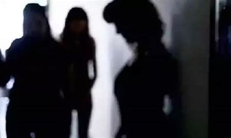 Sex Racket Busted 5 Held In Kanpur